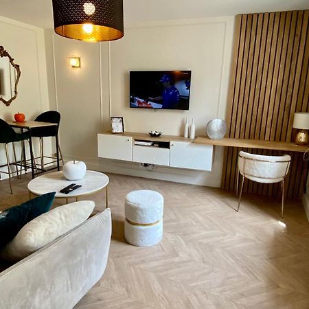Superbe Appartement Terrasse Et Parking Gratuit Auxerre Eksteriør bilde